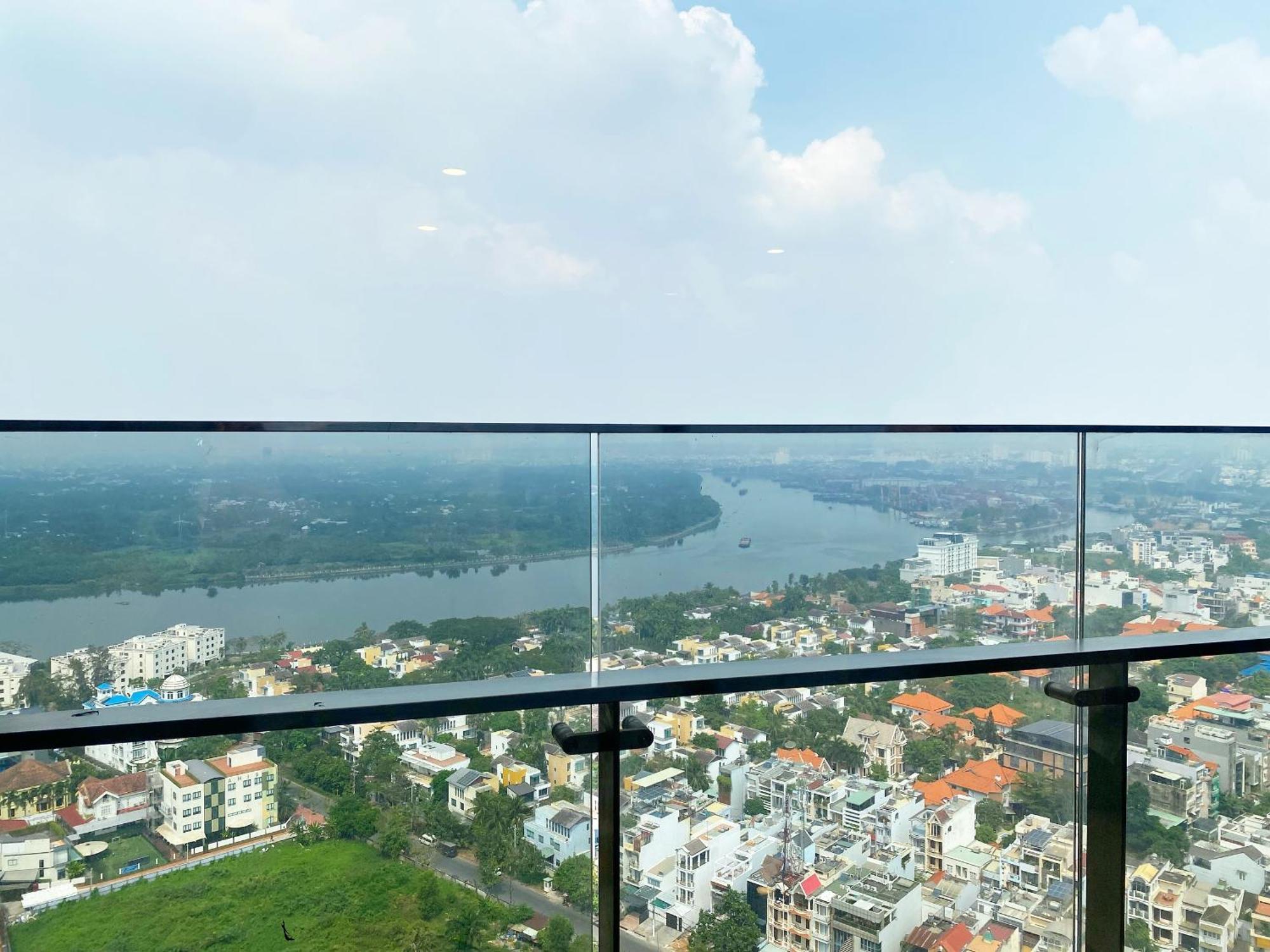 Lumiere Riverside - Raymond Holm - Luxurious 5-Star Apartment Thành Pho Ho Chí Minh Esterno foto