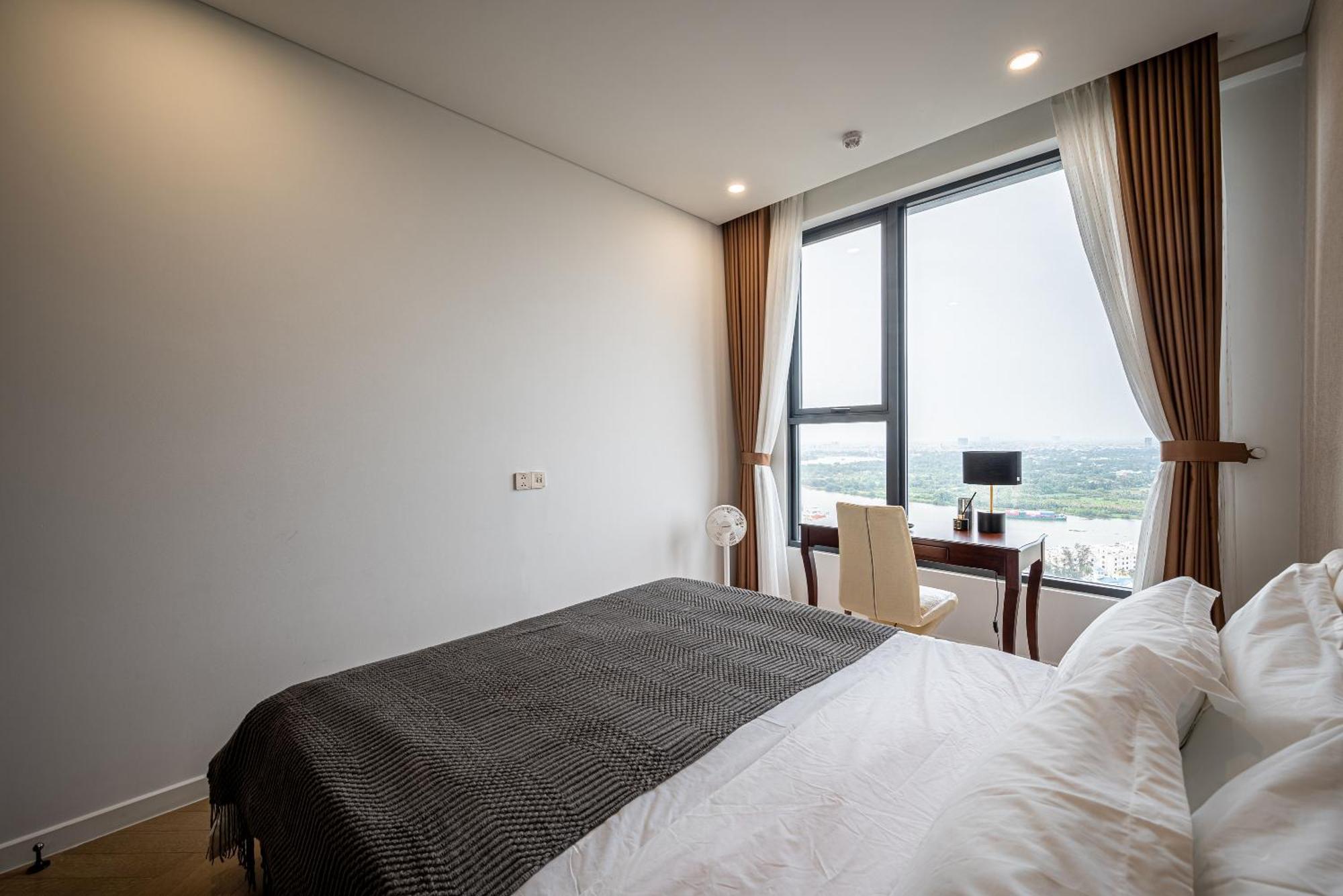 Lumiere Riverside - Raymond Holm - Luxurious 5-Star Apartment Thành Pho Ho Chí Minh Esterno foto