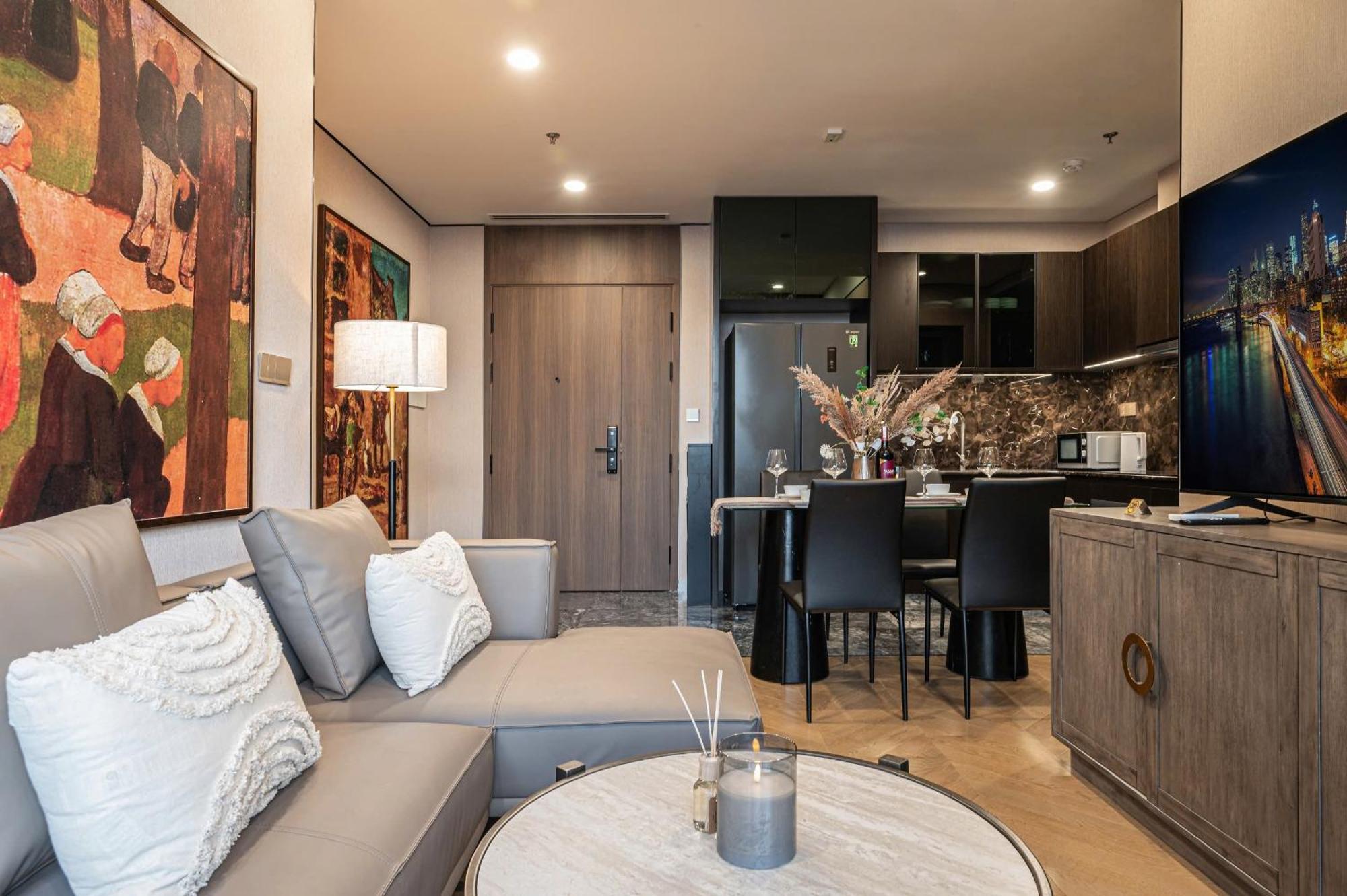 Lumiere Riverside - Raymond Holm - Luxurious 5-Star Apartment Thành Pho Ho Chí Minh Esterno foto