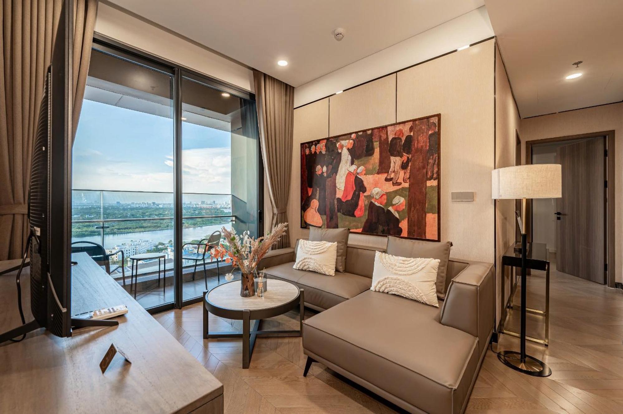 Lumiere Riverside - Raymond Holm - Luxurious 5-Star Apartment Thành Pho Ho Chí Minh Esterno foto